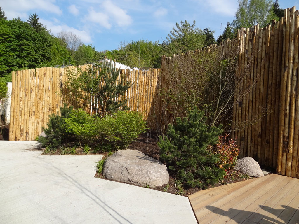 Der Konstruktion und Gestaltung mit unseren Zäunen und Holzprodukten sind Kaum Grenzen gesetzt. Beispiele aus dem Zoo von Mulhouse.